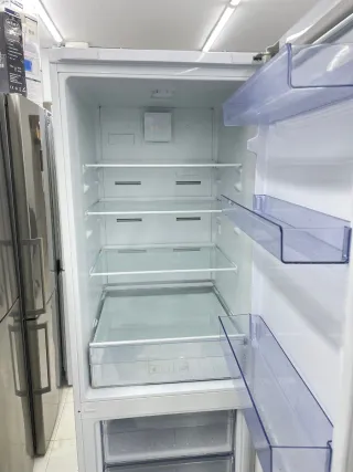 Nevera Beko Combi Blanca