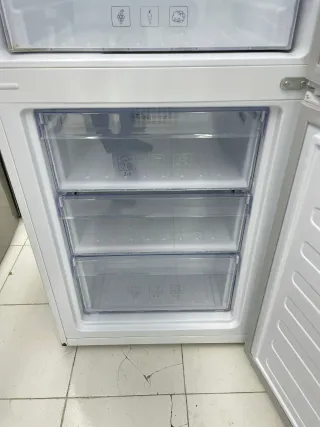 Nevera Beko Combi Blanca