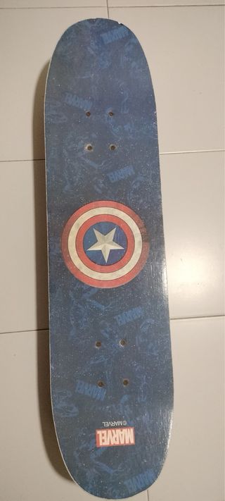 Monopatín infantil Marvel Capitán América