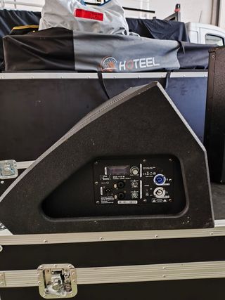 THE BOX PRO Monitores de escenario