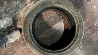 Neumáticos de coche 235 / 50 / R 18 dunlop