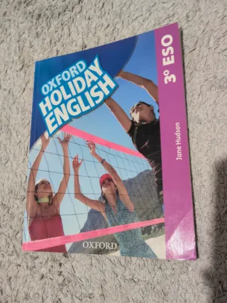 Holiday English 3º ESO. Student's Pack 3rd Edit...