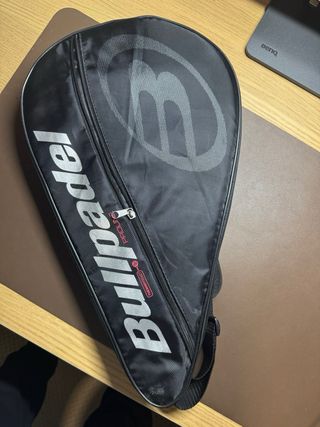 Bullpadel Vertex 03 CMF + funda