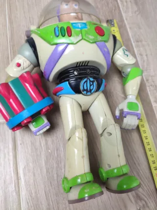 Muñeco Buzz Lightyear Toy Story hasbro