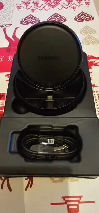 USADO - Samsung DeX Station (Experiencia Desktop)