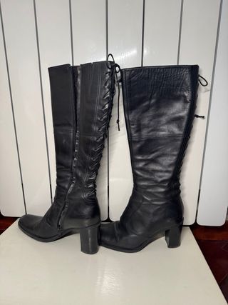 Stivali neri vera pelle tacco 37