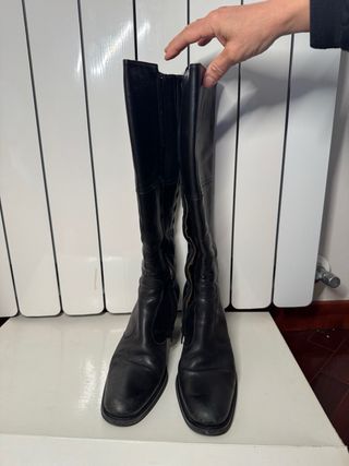Stivali neri vera pelle tacco 37
