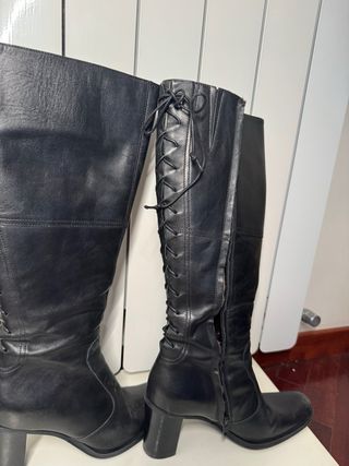 Stivali neri vera pelle tacco 37