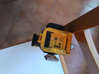 TALADRO DEWALT PERCUTOR DCD796