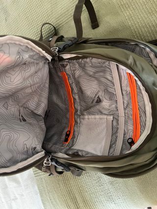 Mochila Ozark Trail senderismo verde y marrón