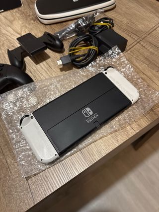 Nintendo Switch OLED Completa.
