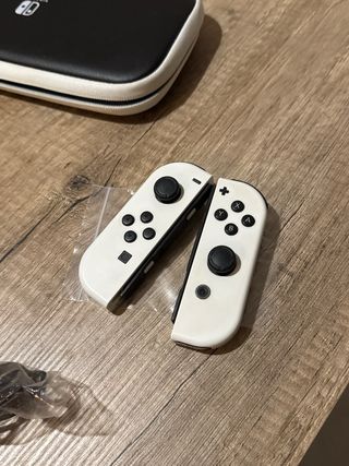 Nintendo Switch OLED Completa.