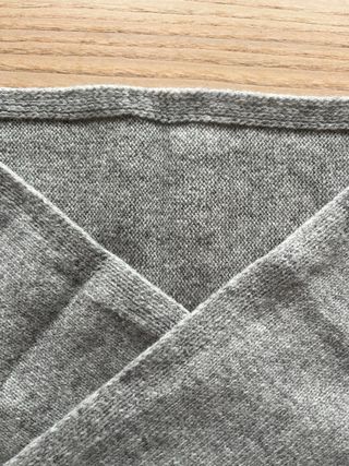 Bandana de lana en color gris