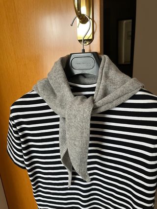 Bandana de lana en color gris