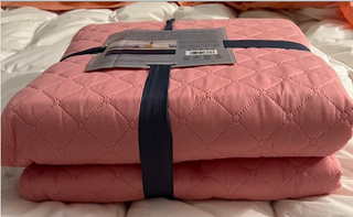 Trapuntino matrimoniale rosa