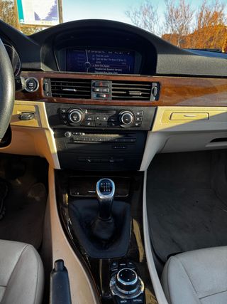 BMW 320d Coupé 177CV · Techo solar