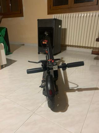 Patinete eléctrico plegable negro