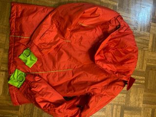 Chaqueta de esquí roja para mujer