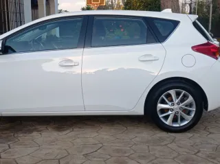 Toyota Auris 2015