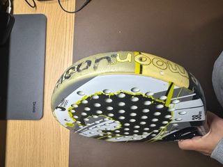 Pala padel middlemoon iberica 2 y paletero grande