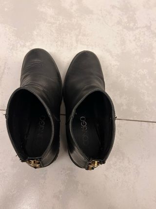 Stivaletti neri donna