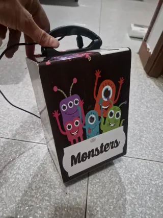 Altavoz iEMBO multicolor y rojo