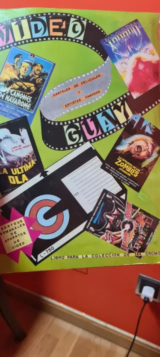 Lote 2 Álbumes Cine Clásico E.T. y Video Guía