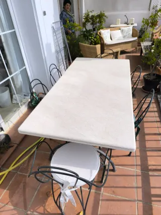 Mesa Mármol macizo y 6 Sillas Metal