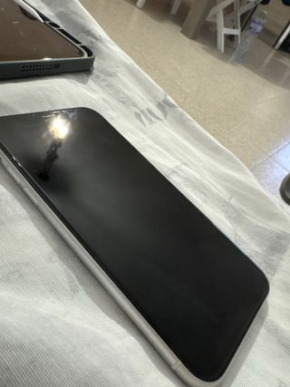 iPhone XR Bianco - Batteria e Vetro Danneggiati