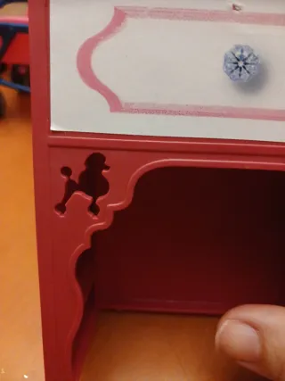 Tocador Barbie Dream House con espejo.