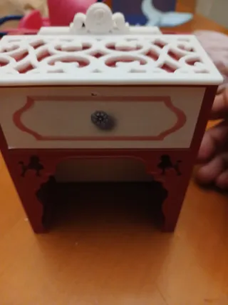 Tocador Barbie Dream House con espejo.