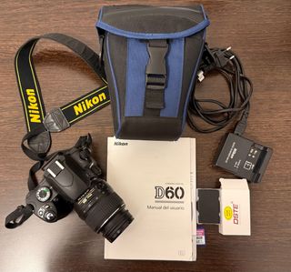 Cámara Nikon D60 + Accesorios