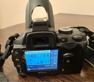 Cámara Nikon D60 + Accesorios