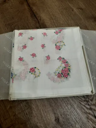 13 fazzolettini fantasia floreale