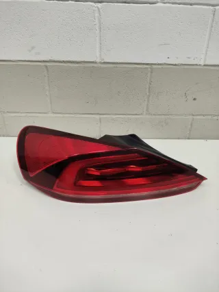 Piloto trasero izquierdo VW Scirocco de 2016