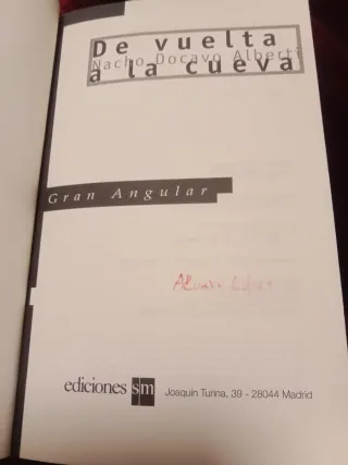 De vuelta a la cueva (Gran Angular)