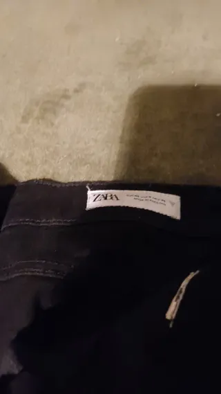 Pantalones skinny negros Zara