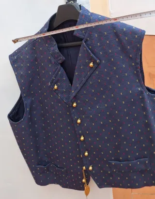 Chaleco fallero azul con detalles dorados