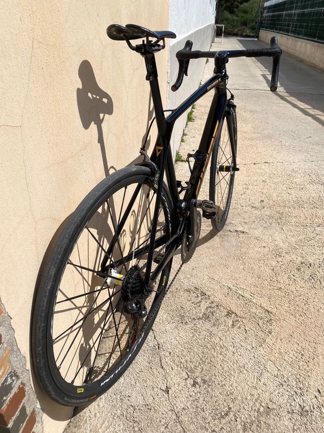 Giant Advanced SL Talla M/L Negra