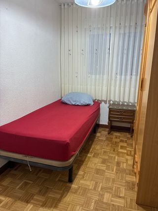 Se Alquila Hab. Para chica Alcorcon central 380