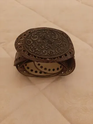 Cintura donna con fibbia decorata