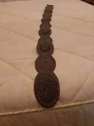 Cintura donna con fibbia decorata