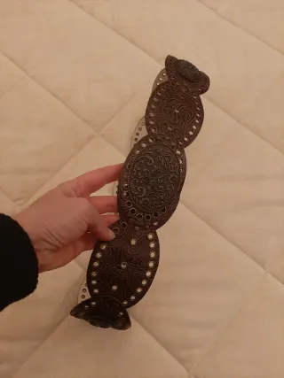 Cintura donna con fibbia decorata