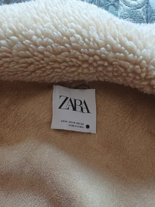 Chaquetón- Parka Zara estilo juvenil