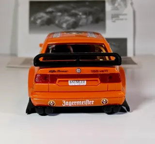 ALFA ROMEO 155 V6 TI "JAGERMEISTER" de NINCO