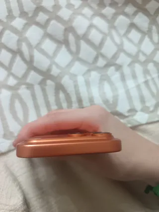 Andrid 17 Pro Max inspirado en Apple