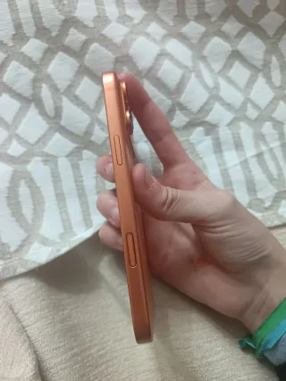 Andrid 17 Pro Max inspirado en Apple