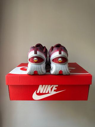 Nike Air Max DN Dark Team Red