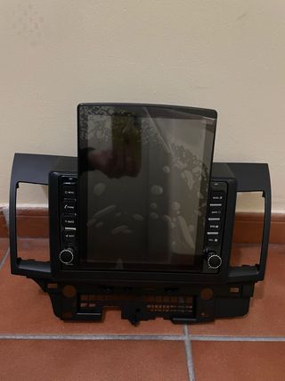 Pantalla multimedia táctil