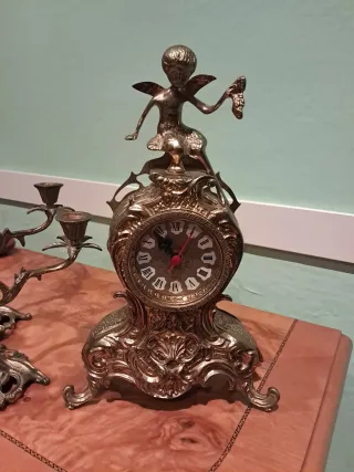 Reloj y 2 Candelabros Antiguos
